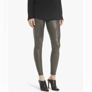 SPANX Gun Metal Grey Faux Leather Moto Leggings Size M